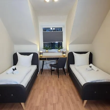 아파트 Monteur- & Geschaeftsapartment Mit Parkplatz