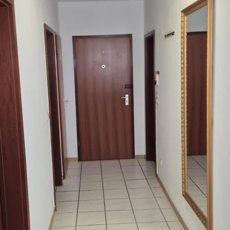 Monteur- & Geschaeftsapartment Mit Parkplatz